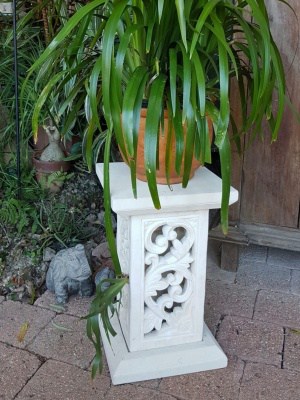 limestone plant stand - SCROLL 50x30cm - CPS38. Create an ambience in your garden or home. Add a 12 volt light for your garden.